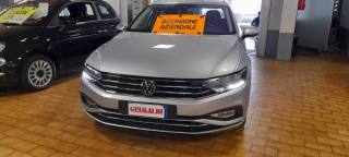 VOLKSWAGEN Passat usata, con Airbag laterali