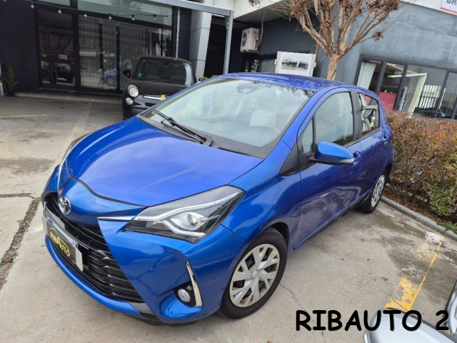 TOYOTA Yaris usata, con Autoradio