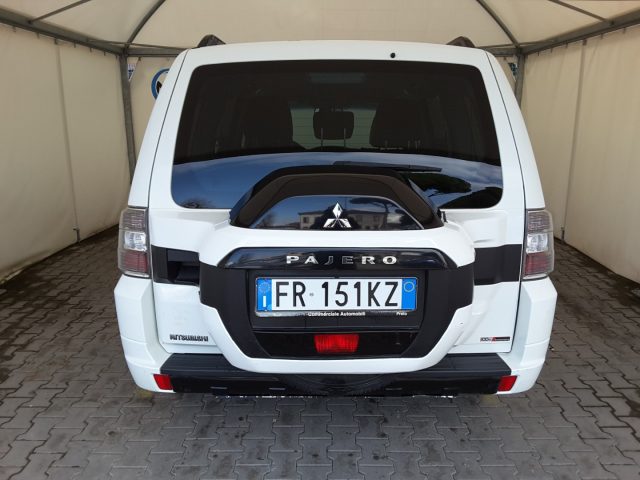 MITSUBISHI Pajero usata, con Fari Xenon