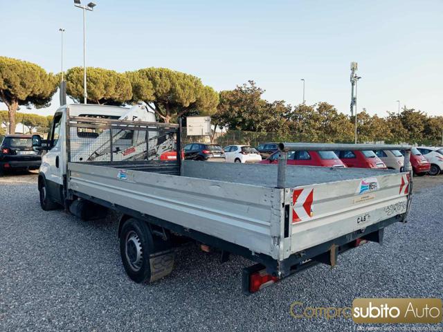 IVECO Daily usata 10
