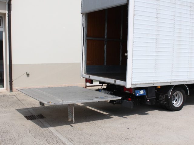 IVECO Daily usata, con Climatizzatore