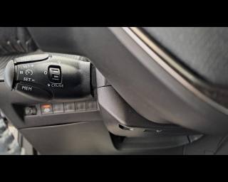 PEUGEOT 2008 usata, con Autoradio digitale