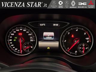 MERCEDES-BENZ GLA 180 usata, con Controllo automatico clima