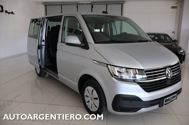 VOLKSWAGEN Caravelle usata, con Ski bag