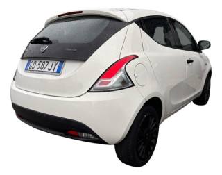 LANCIA Ypsilon usata, con Airbag