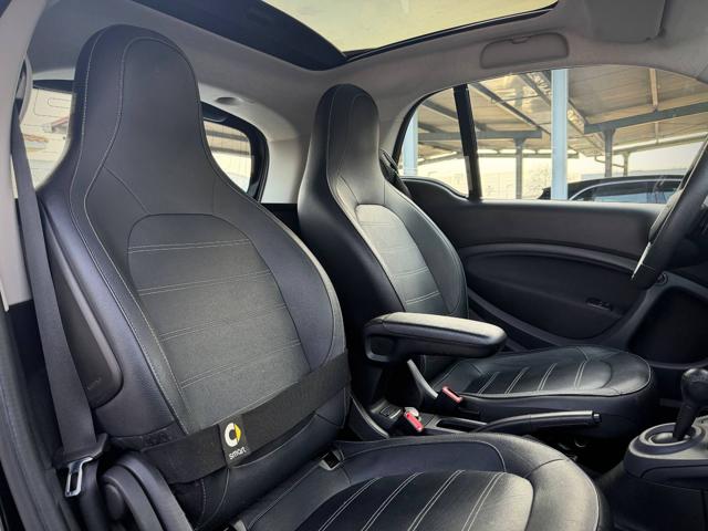 SMART ForTwo usata, con Bluetooth