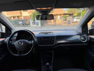 VOLKSWAGEN up! usata 9