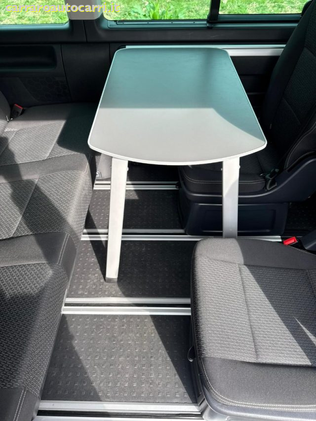 VOLKSWAGEN Multivan usata, con ESP