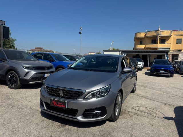 PEUGEOT 308 usata, con Airbag
