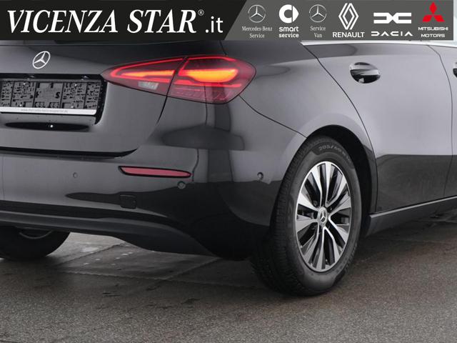 MERCEDES-BENZ A 180 usata, con Alzacristalli elettrici