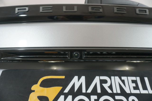 PEUGEOT 2008 usata, con Vetri oscurati