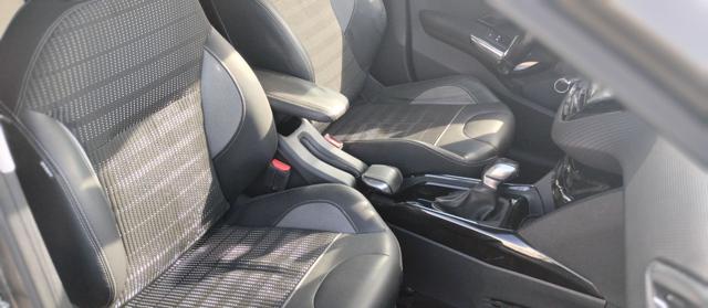 PEUGEOT 2008 usata, con Alzacristalli elettrici
