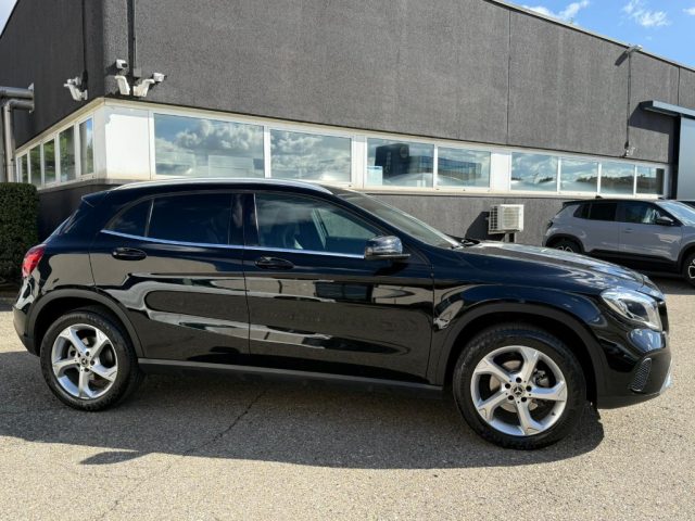 MERCEDES-BENZ GLA 180 usata, con Autoradio