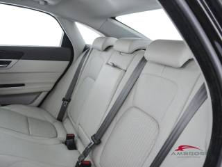 JAGUAR XF usata 9