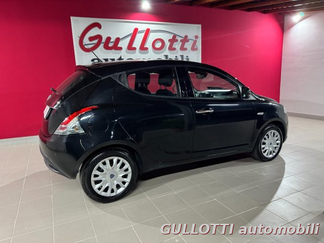LANCIA Ypsilon usata, con Chiusura centralizzata