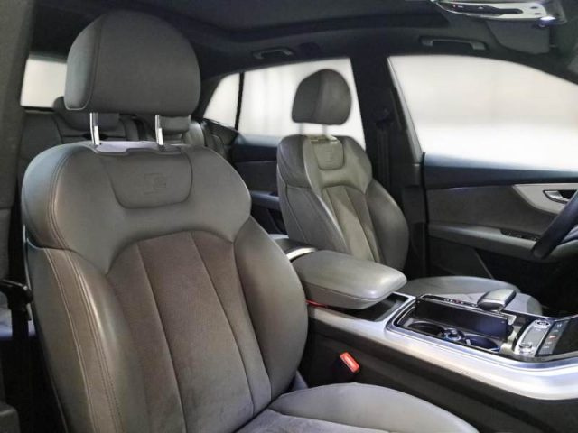 AUDI Q8 usata, con Servosterzo