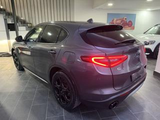 ALFA ROMEO Stelvio usata, con Cerchi in lega