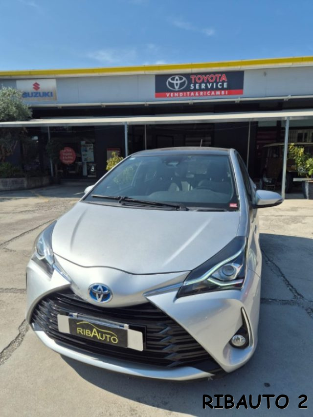 TOYOTA Yaris usata, con Bracciolo