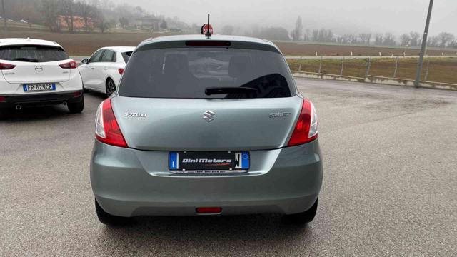 SUZUKI Swift usata, con Autoradio