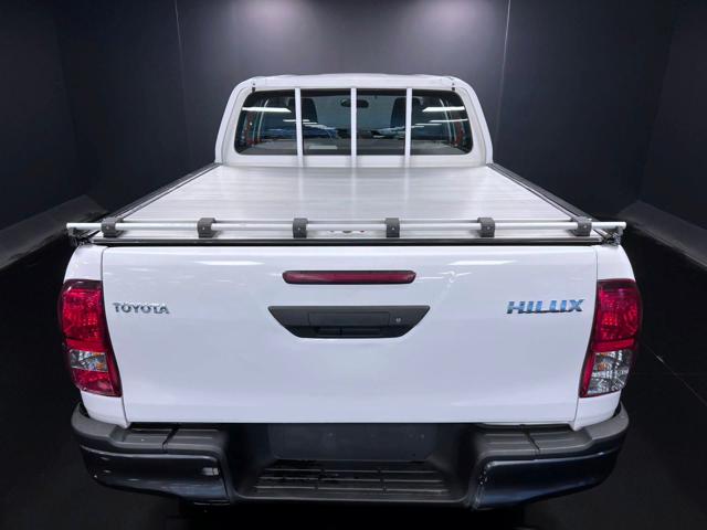 TOYOTA Hilux usata, con Specchietti laterali elettrici