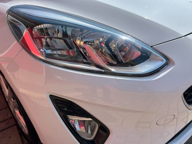 FORD Fiesta usata, con Fari LED