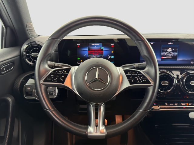 MERCEDES-BENZ A 180 usata 12