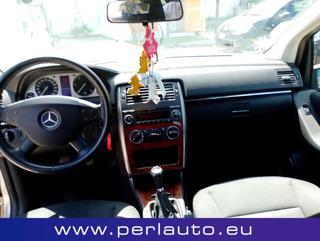 MERCEDES-BENZ B 180 usata, con Cerchi in lega