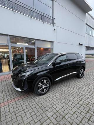 PEUGEOT 5008 usata, con Cerchi in lega