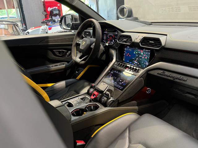 LAMBORGHINI Urus usata, con Cronologia tagliandi