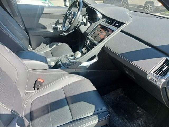 JAGUAR E-Pace usata, con Controllo automatico clima