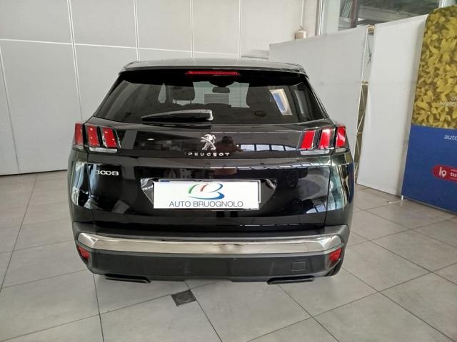 PEUGEOT 3008 usata, con Autoradio