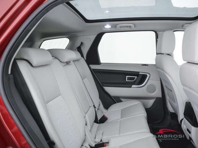LAND ROVER Discovery Sport usata 10