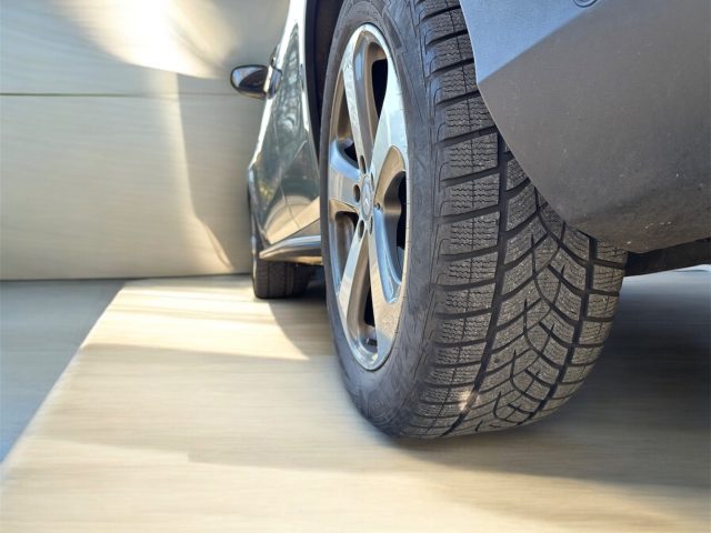 MERCEDES-BENZ GLC 220 usata, con Climatizzatore