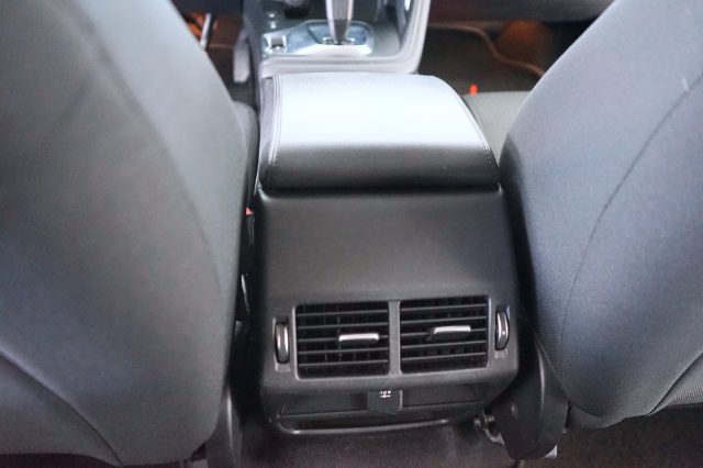 JAGUAR E-Pace usata 51