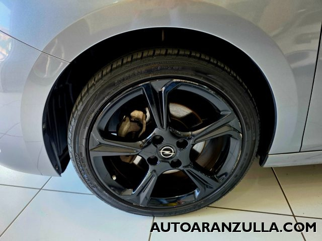 OPEL Corsa usata, con USB