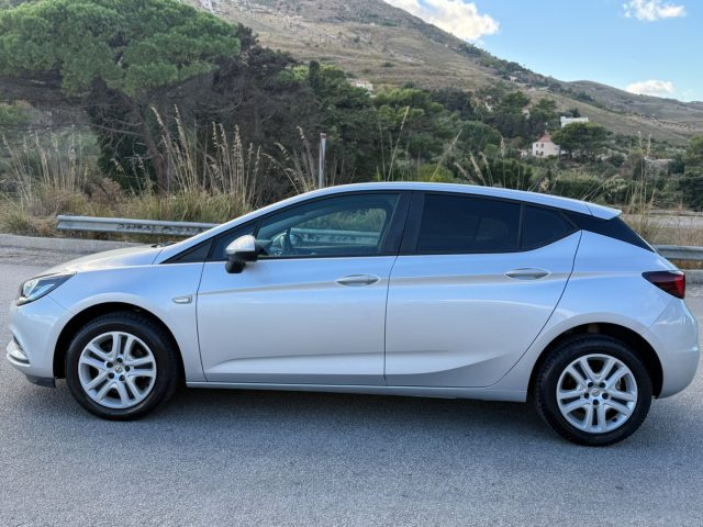 OPEL Astra usata, con Autoradio