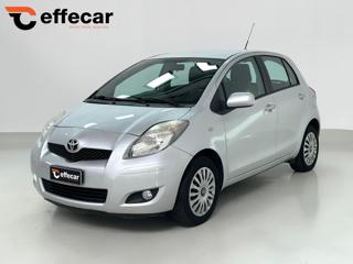 TOYOTA Yaris 1.0 5 porte neopatentati