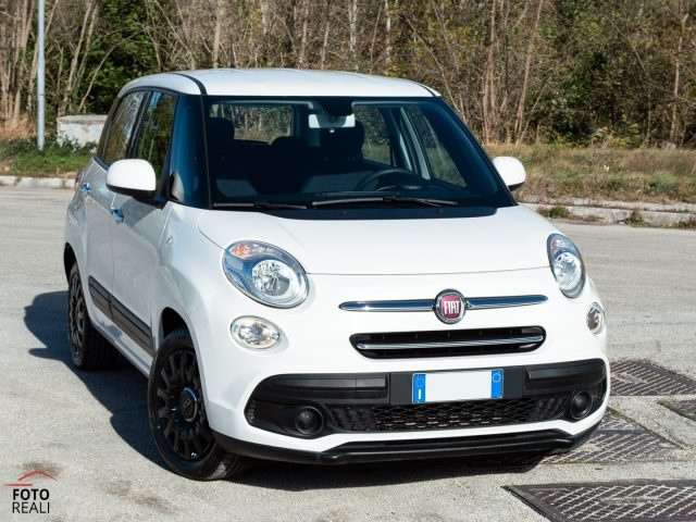 FIAT 500L usata, con USB
