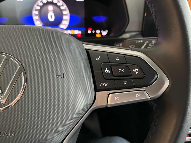 VOLKSWAGEN T-Cross usata, con USB