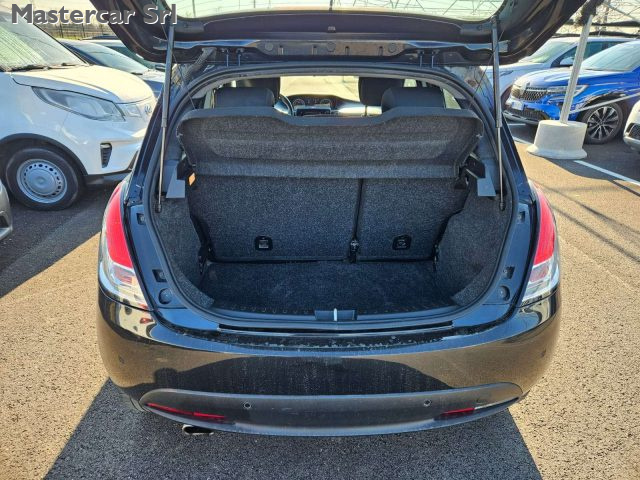 LANCIA Ypsilon usata, con Regolazione elettrica sedili