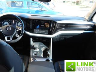 VOLKSWAGEN Touareg usata, con Trazione integrale
