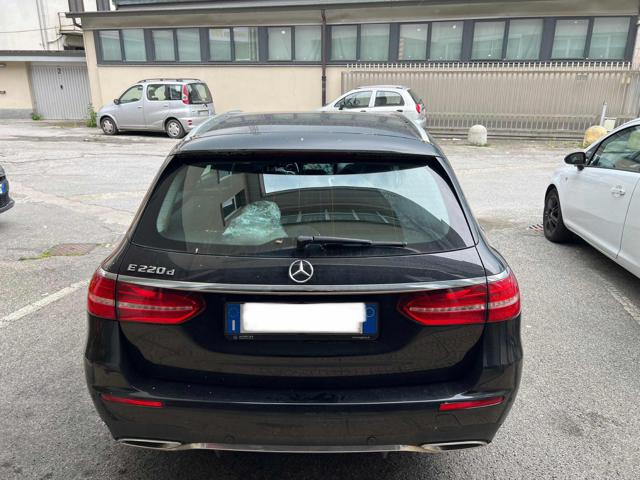 MERCEDES-BENZ E 220 usata, con Autoradio