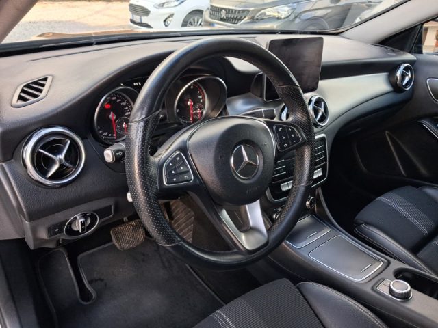 MERCEDES-BENZ GLA 180 usata, con Climatizzatore