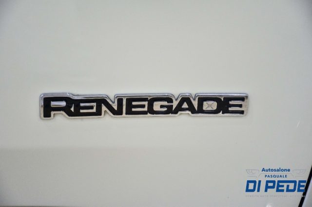 JEEP Renegade usata, con USB