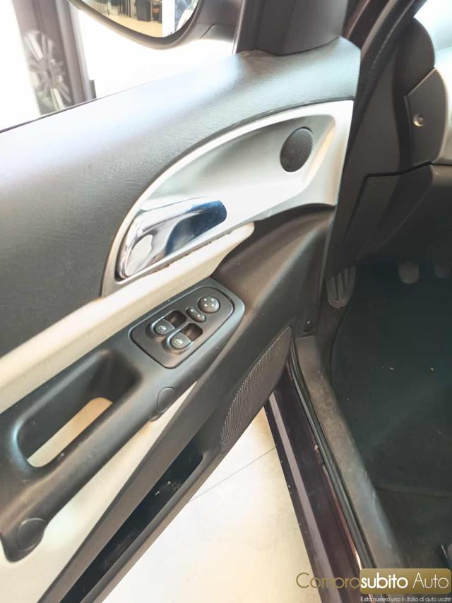 LANCIA Ypsilon usata 26