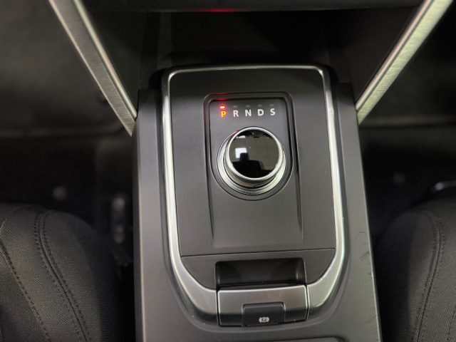 LAND ROVER Discovery Sport usata, con Volante in pelle