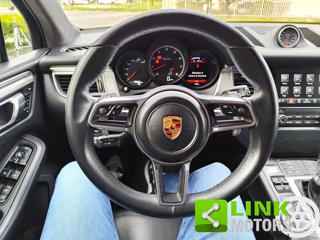 PORSCHE Macan usata, con Autoradio
