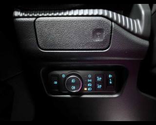 FORD Ranger usata, con Autoradio digitale