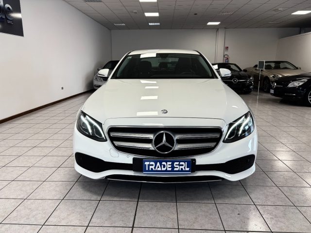 MERCEDES-BENZ E 200 usata, con Airbag laterali
