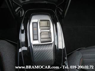 PEUGEOT 208 usata, con Touch screen
